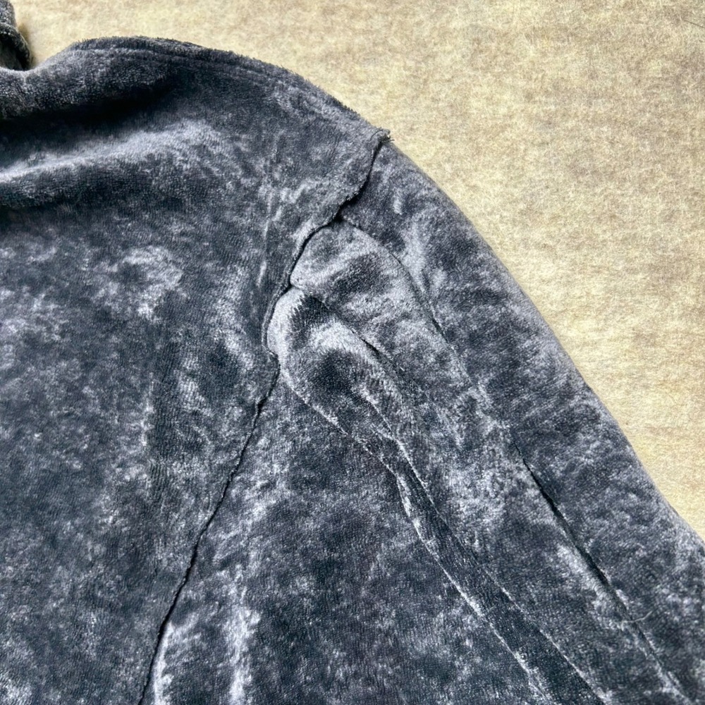 We The Free Crushed Velvet Top XS Long Sleeve Gray Casual Shirt EUC - Picture 5 of 7